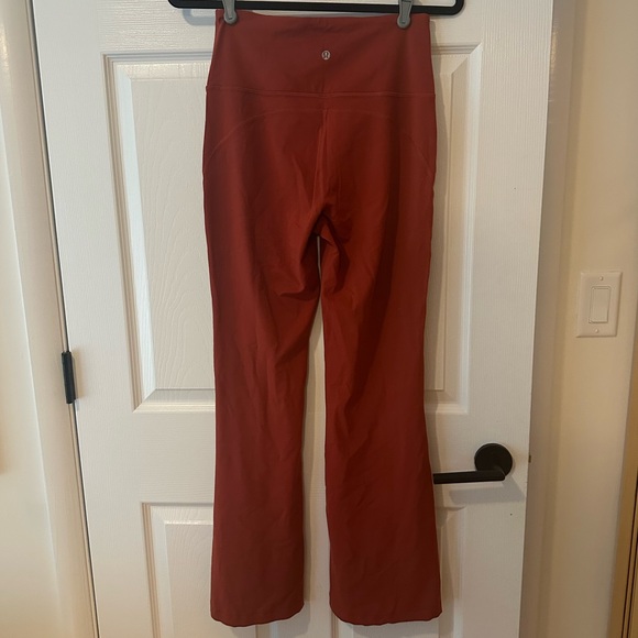 lululemon athletica flare Yoga Pants rust color - Picture 1 of 2